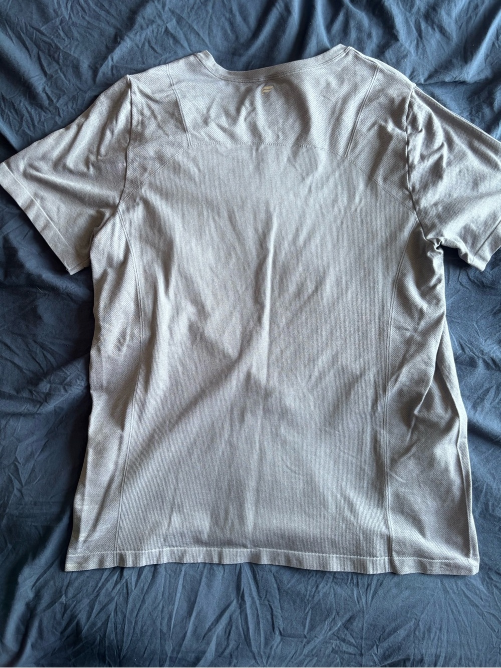Two T shirts from Fabletics - grey and blue